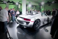 Kész a Porsche 918 Spyder? 13