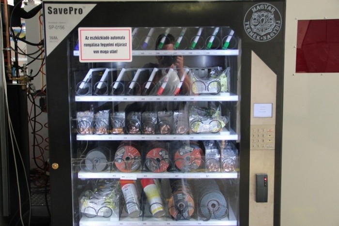 Magyar gyár, ahol franciáknak, japánoknak, németeknek hegesztenek 9 | Vezess Egy flexkorongot a kávé mellé?