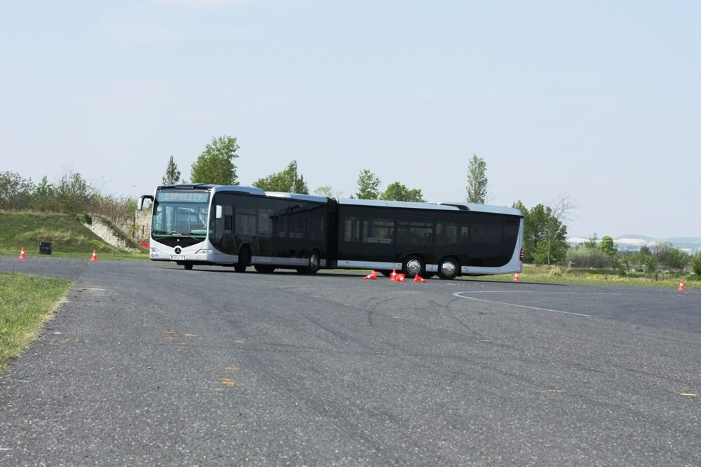 Így fordul a Mercedes-Benz CapaCity