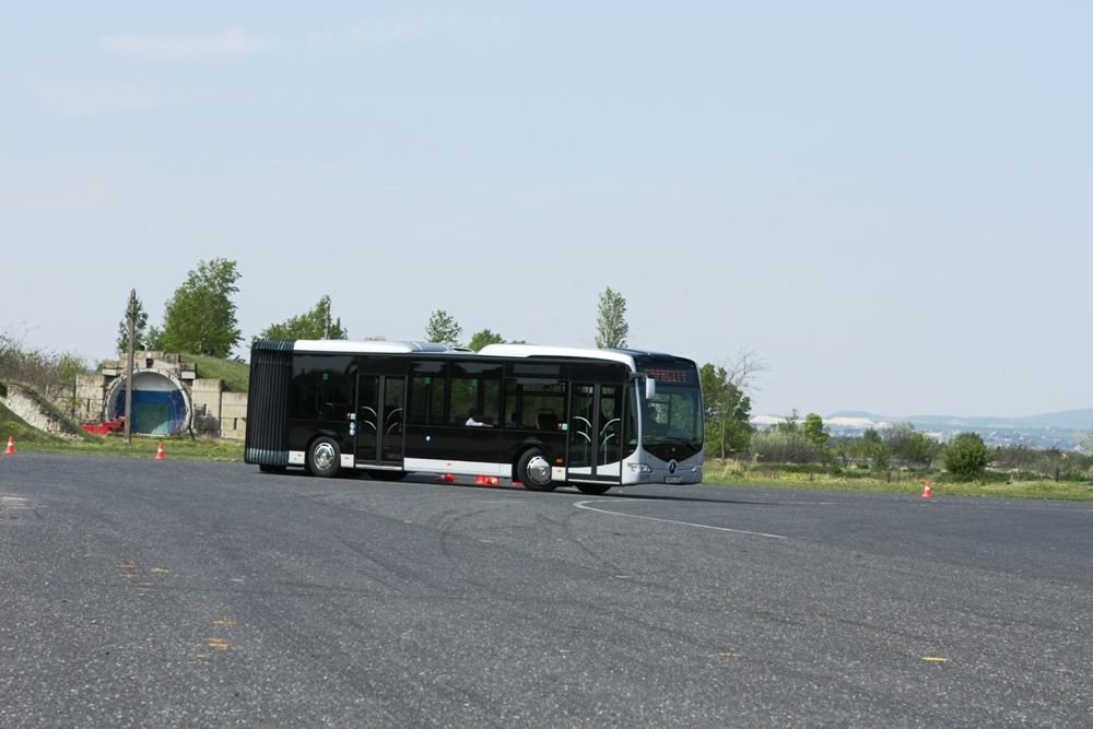 Így fordul a Mercedes-Benz CapaCity