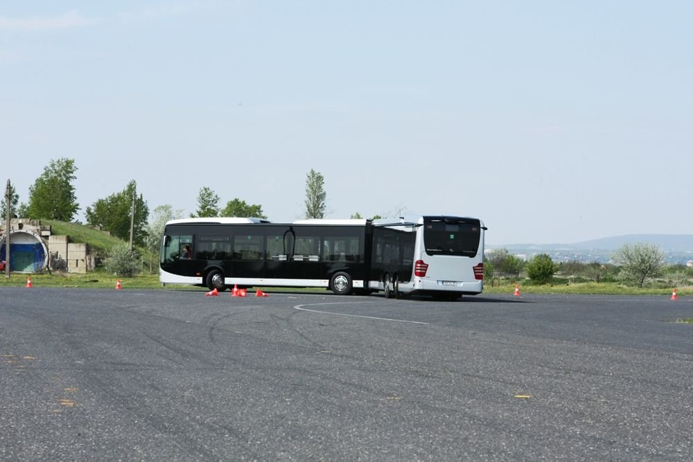 Így fordul a Mercedes-Benz CapaCity