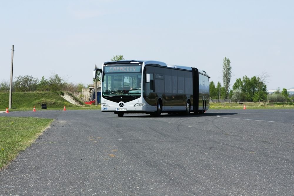 Így kígyózik a Mercedes-Benz CapaCity