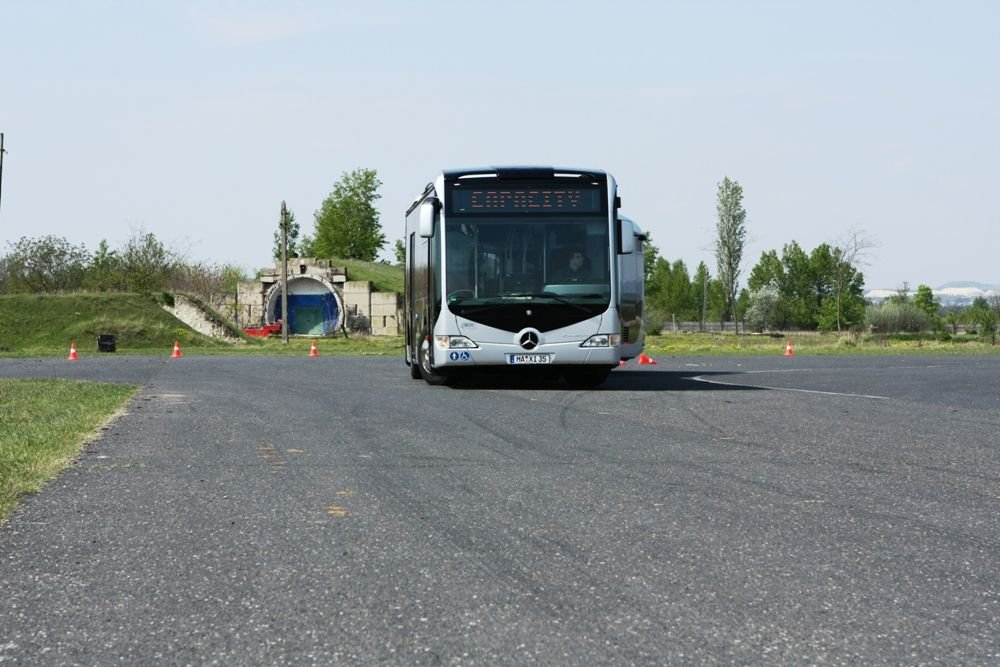 Így kígyózik a Mercedes-Benz CapaCity