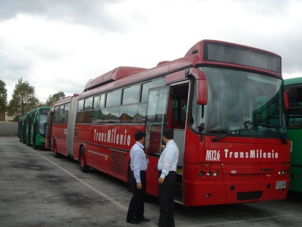 Rióban olimpiai szám lesz a zártpályás, autóbuszos tömegközlekedés 18 | Vezess CNG-üzemű Ikarus C83 a bogotai Transmilenio számára