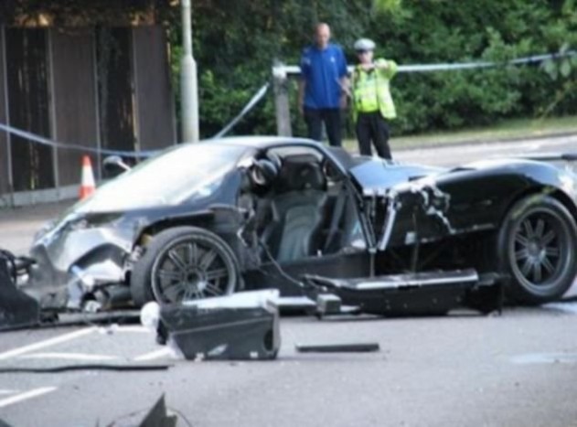 170 milliós autóban is meg lehet halni