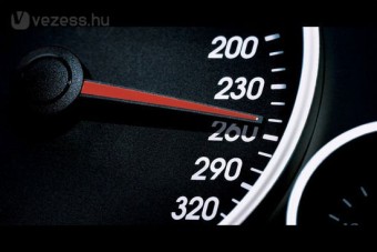 Betiltották a lézerblokkolót, nem kötelező az eü-csomag