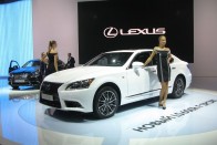 Már minden Lexusból készül F Sport. Az LS-ből is