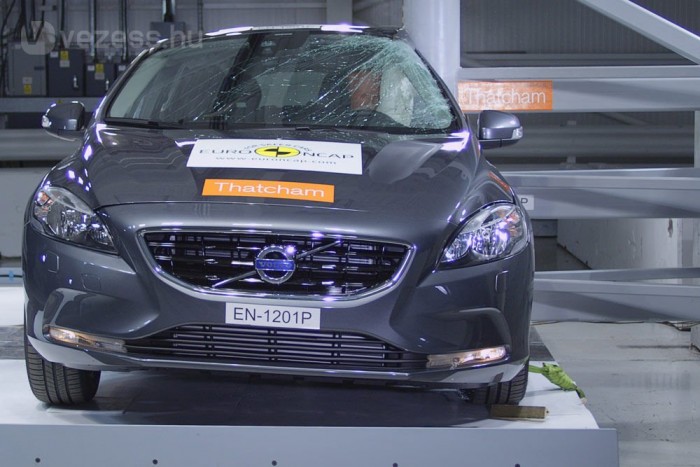 Volvo V40 a legbiztonságosabb autó? 5