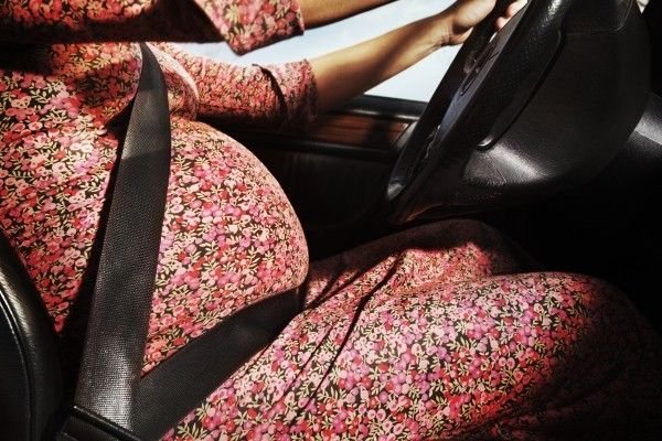 Autóban született apa és fia