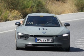 Utcán a VW 1 literes autója