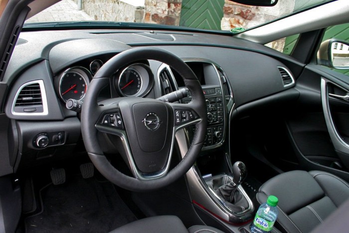 Elöl minden rendben, hátul szűkösebb a helyzet