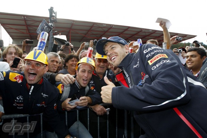 F1: Vettel 2010-re épít