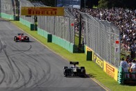 F1: Ausztráliában is verik az asztalt 49