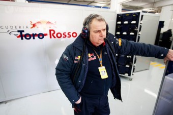 F1: Hivatalos a Toro Rossó-s főnökcsere