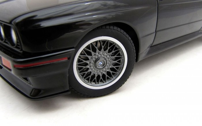 Gyönyörűek az antracit színű BBS-ek, igazán illenek az autóhoz