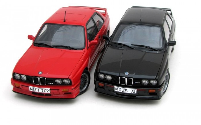 A Sport Evolution-t kizárólag ebben a két színben lehetett kapni