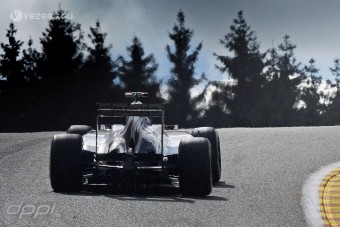 F1: Le a kalappal a Sauber előtt!