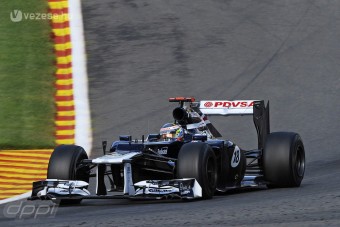 F1: Maldonadót büntették, Räikkönen megúszta