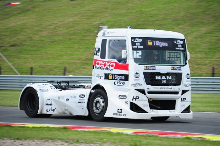 Harcosok klubja 8 | Vezess Szépen összeállt a kamion a rendelkezésre álló egy hónap alatt