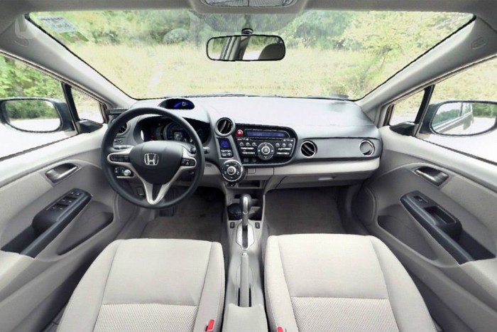 Honda Insight belülről