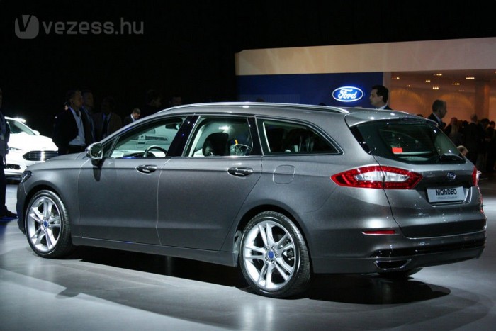 Egyliteres turbómotorral is kapható lesz, tartósan 170, rövid időre 200 Nm nyomatékkal