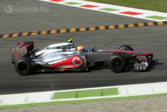 F1: Alonso egy ezredre Hamiltontól