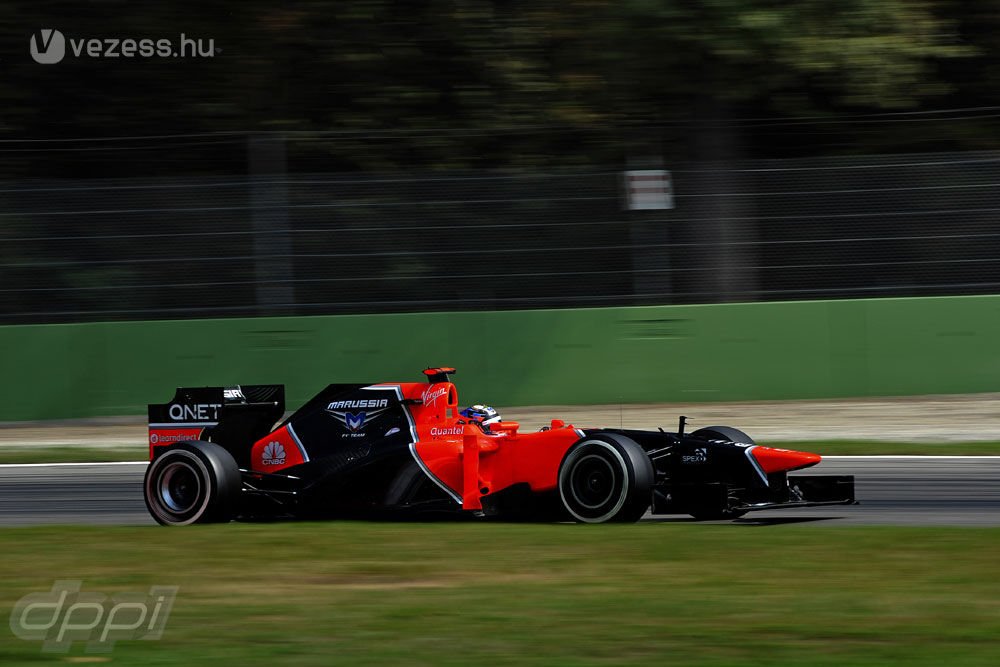 F1: Räikkönen rosszkor bújt Alonso mögé 11
