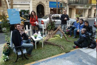 Közösségi tér lesz a parkolókból