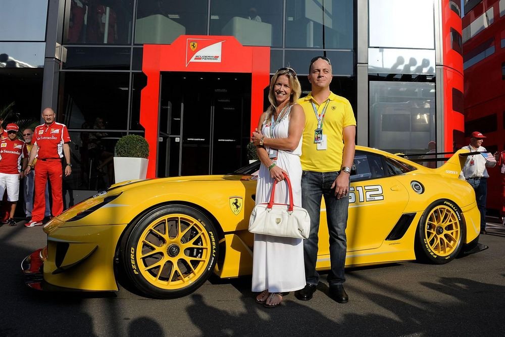 400 milliós Ferrari a Google-vezérnek 8