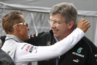 F1: Schumi főnökként folytatná?