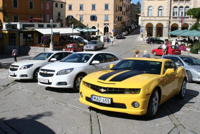 Árnyékként követte mindenhová a Cruze-Malibu vonatot a Camaro. Ezt nézték meg a legtöbben