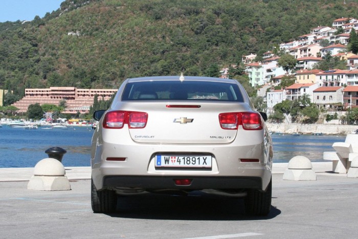 Daewoo is, meg Insignia, plusz kicsit Camaro 66 Európában hároméves, illetve 100 ezer kilométeres általános garancia, hatéves korrózió-garancia és egyéves segélyszolgálat jár mellé