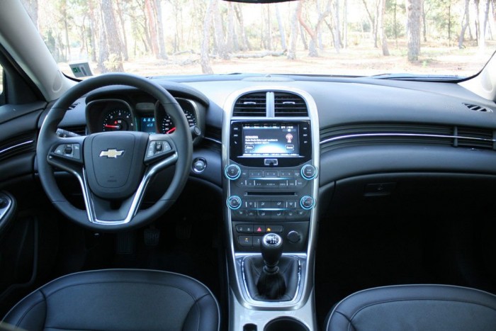 Elegáns belső átlagos anyagokból, de...