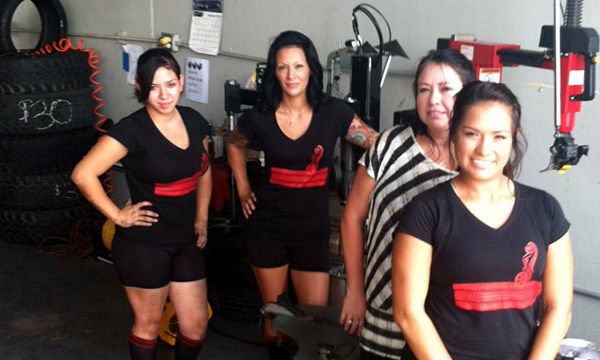 Nők gondoskodnak a gumiról