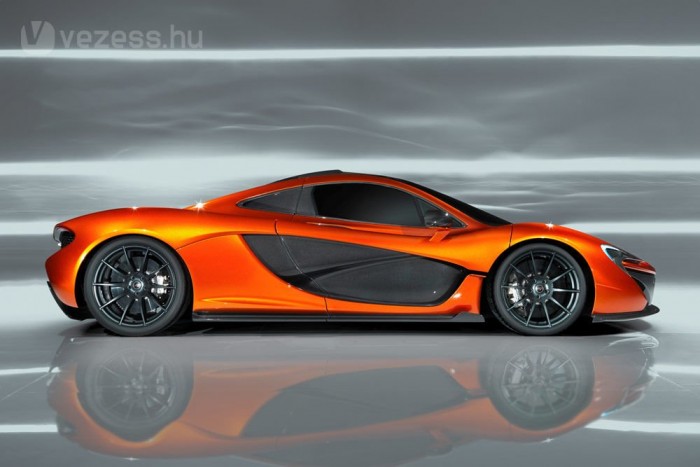 Itt a McLaren F1 utódja 7