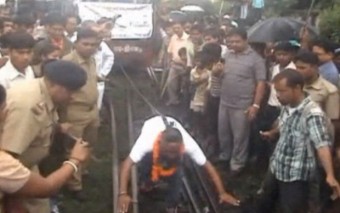 Új rekord: Vonathúzás lófarokkal