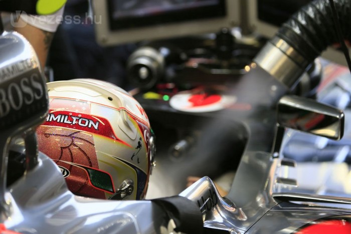 F1: Hamiltoné a pole, Vettel leeresztett 2 F1: Hamiltoné a pole, Vettel leeresztett 2