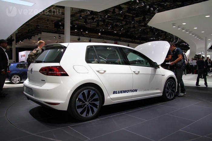 3,2 litert fogyaszt az új takarékos Golf 6