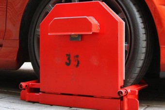 Mit engedhet meg magának a kerékbilincselő?