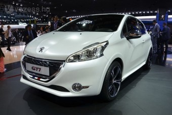 Háromhengeres motorok a Peugeot-tól