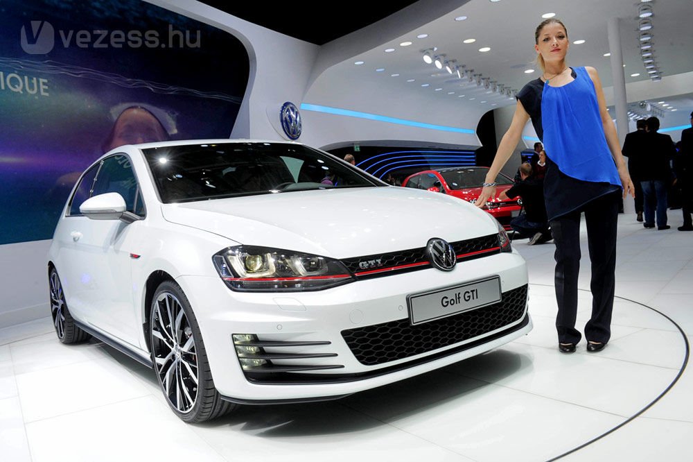 Spéci kormány az új Golf GTI-ben 4