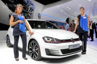 Spéci kormány az új Golf GTI-ben 20