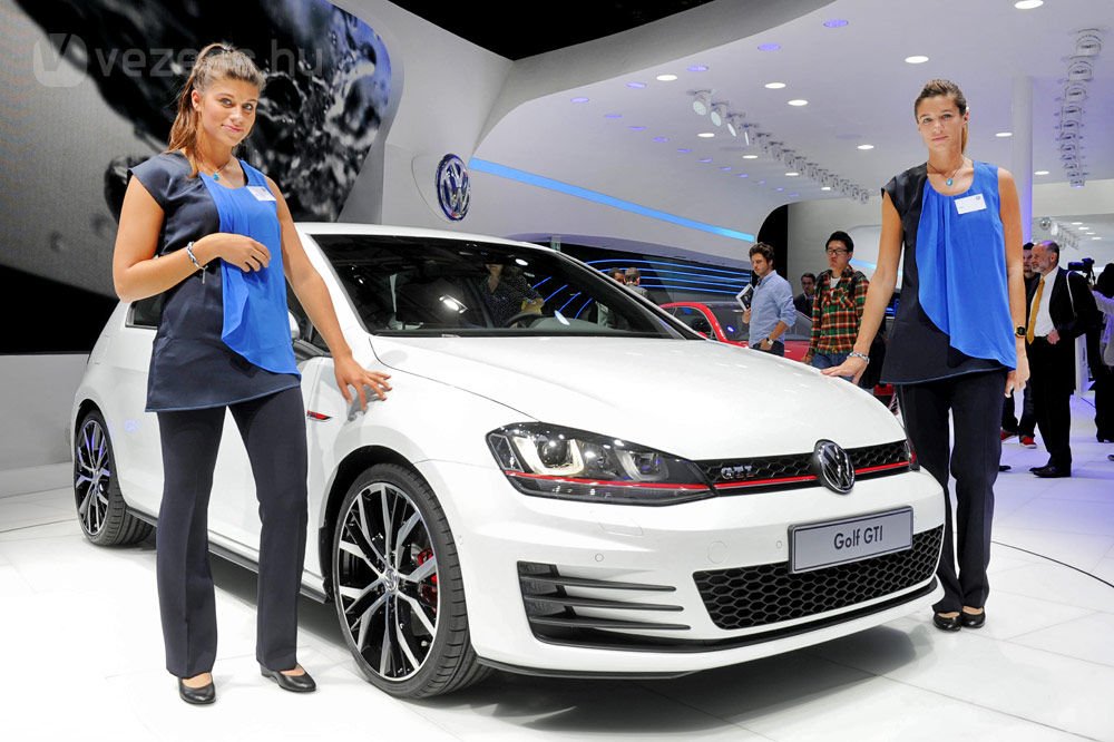 Spéci kormány az új Golf GTI-ben 6