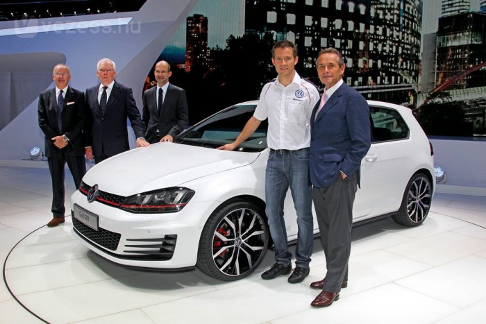 Spéci kormány az új Golf GTI-ben 6