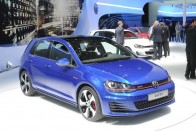 Spéci kormány az új Golf GTI-ben 30