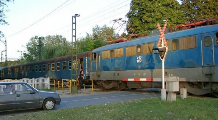 Elütöttek egy sorompónál várakozó férfit