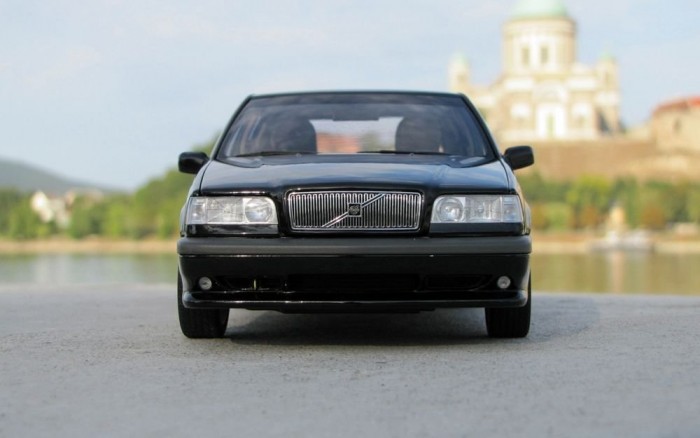 Szögletes itt minden