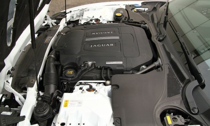 Így kell stílusosan elkölteni negyvenmilliót 7 | Vezess 510 lóerő, 625 Nm, műanyag borítás....