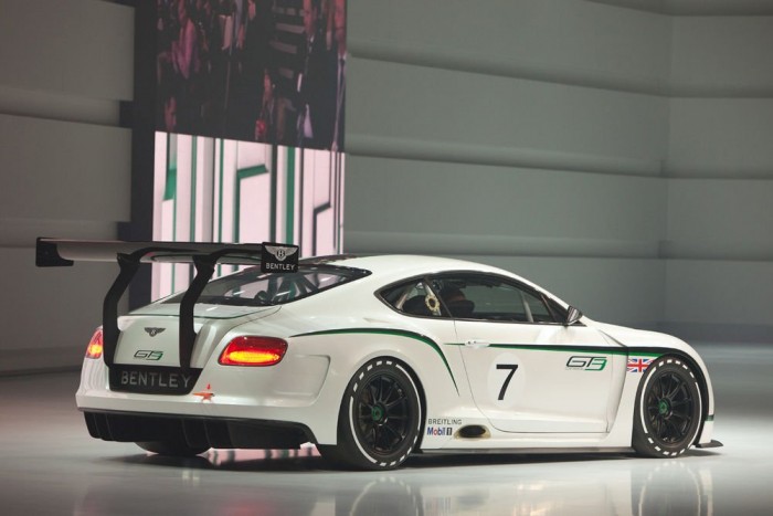 Újra versenyzésre készül a Bentley 2 Újra versenyzésre készül a Bentley 2