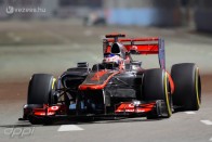 F1: Egy csapat sem bukott a szárnyteszten 2